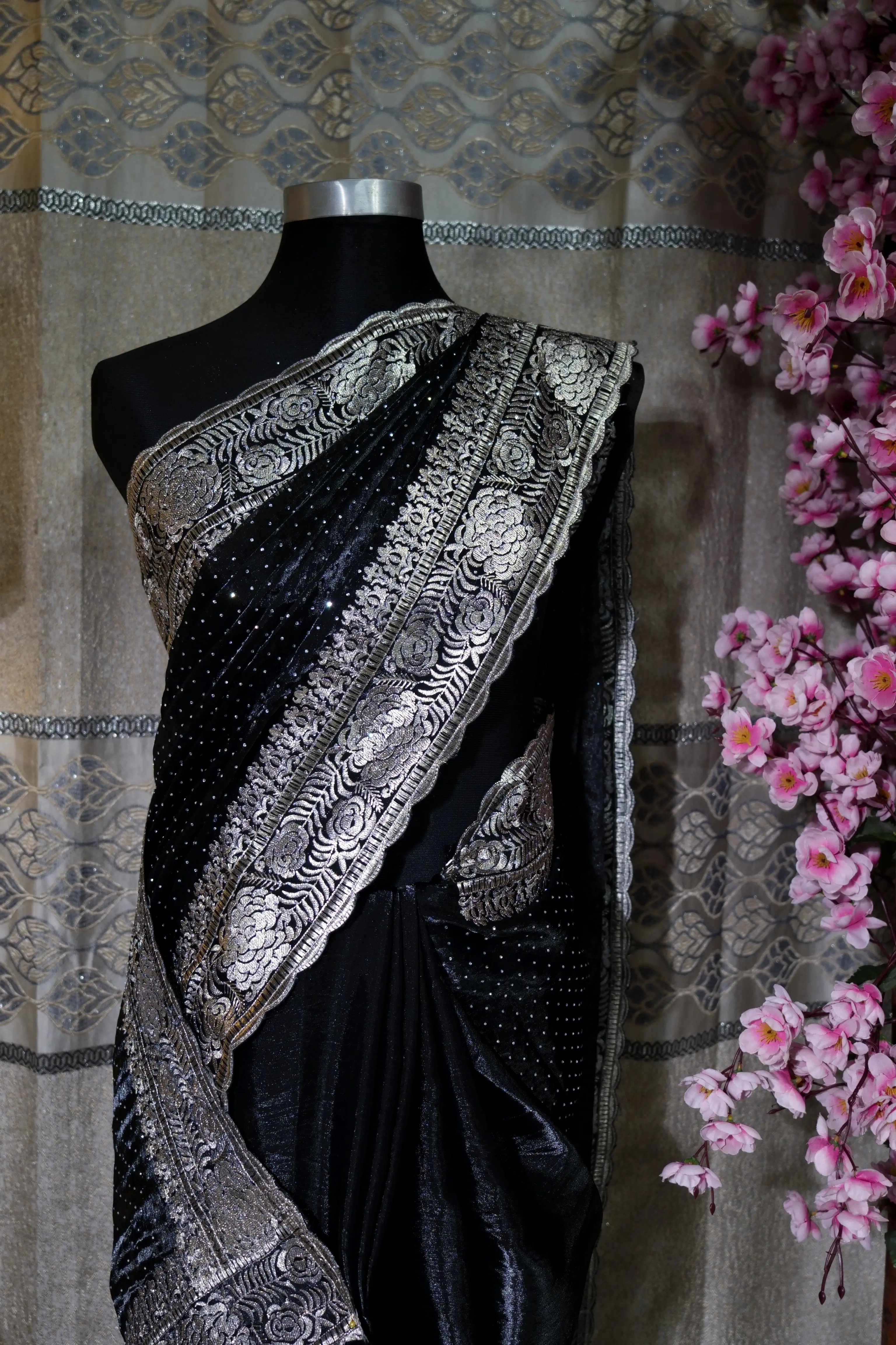 Black jemi Chu Georgette party Saree